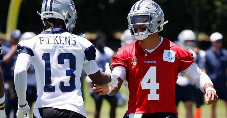 Pickens se acopló muy bien con Prescott 