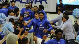 Foto que representa a Regresa la fiesta al Nido: Halcones vuela alto en su presentación en casa al derrotar a Zonkeys