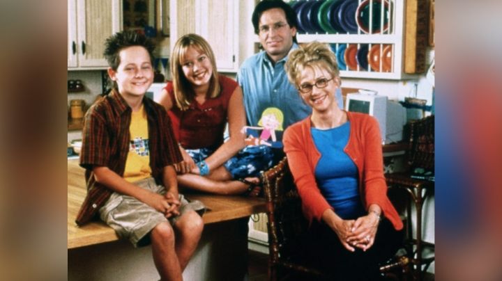 "Esto duele": Hilary Duff reacciona devastada al suicidio de Robert Carradine, su padre en 'Lizzie McGuire'