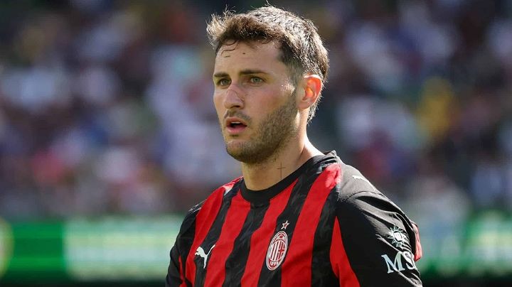 'Santi' Giménez avanza en su recuperación; esta sería la fecha para su regreso con el AC Milan