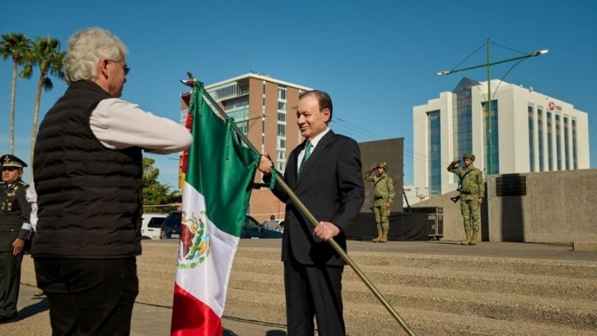 Durazo y Sheinbaum encabezan homenaje al lábaro patrio con toma de protesta a escoltas en enlace nacional