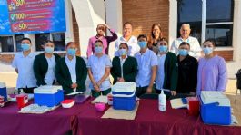 Foto que representa a Aplican vacunas contra el sarampión en el Palacio Municipal de Navojoa