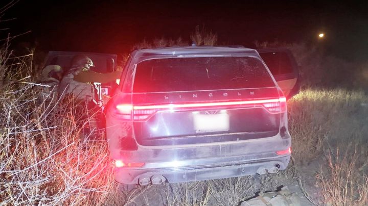 Se enfrentan a balazos militares y sicarios en carretera de Chihuahua; un agresor fue abatido