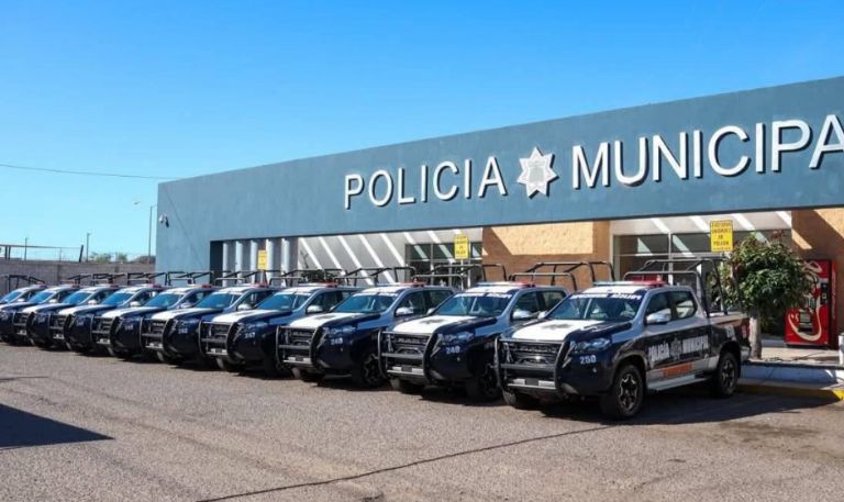 Guaymas refuerza seguridad con la entrega de 10 nuevas patrullas; agradecen apoyo de la federación