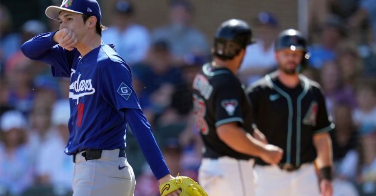 No duró mucha su salidas ante Arizona