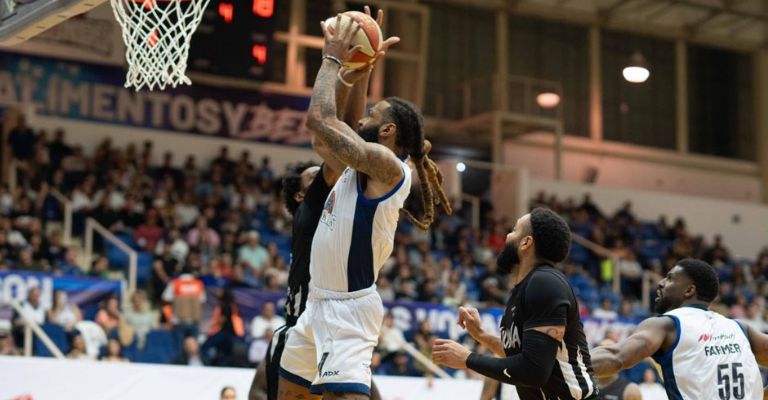 Moss busca meter dos puntos