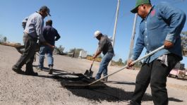 Foto que representa a Avanzan en 30% los trabajos de bacheo y pavimentación en el municipio de Navojoa
