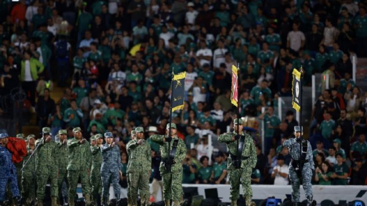 Sheinbaum reacciona al homenaje a militares caídos en partido México vs Islandia