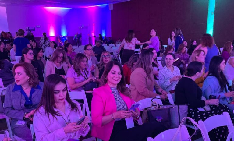 Hermosillo: Emprendedoras, empresarias y profesionistas viven una experiencia de crecimiento personal en Women Up!