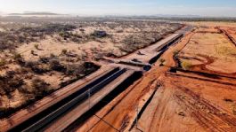 Foto que representa a A paso firme: Toño Astiazarán supervisa avance de la primera etapa del Libramiento Norponiente