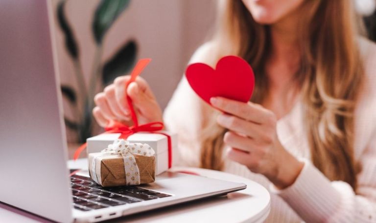 ¡El amor está en el aire! Profeco da recomendaciones para cuidar tus financias este San Valentín