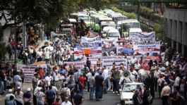 Foto que representa a Tráfico en CDMX HOY: Marchas, BLOQUEOS y movilizaciones este miércoles 4 de febrero 2026