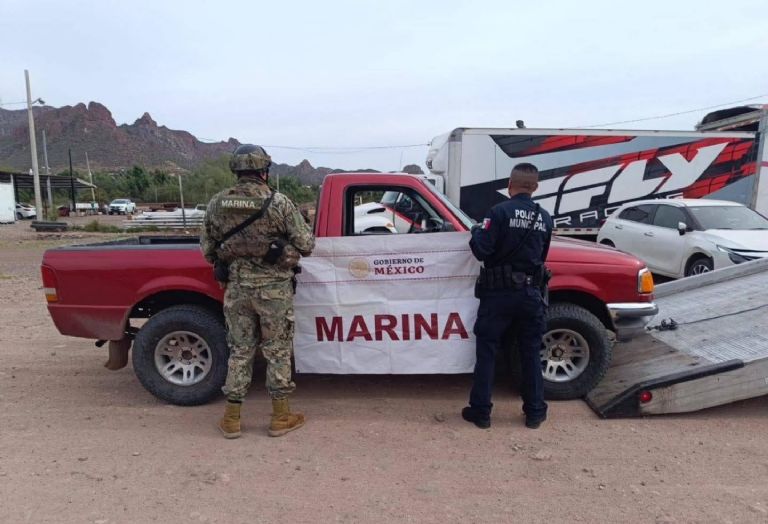 El vehículo en el que viajaban las personas arrestadas