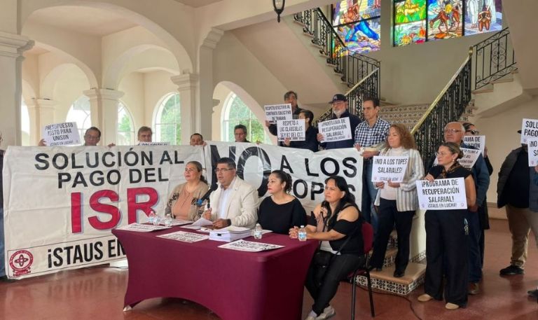 Académicos de la universidad entregan solicitud para revisión salarial 2026 a la rectoría de la Unison