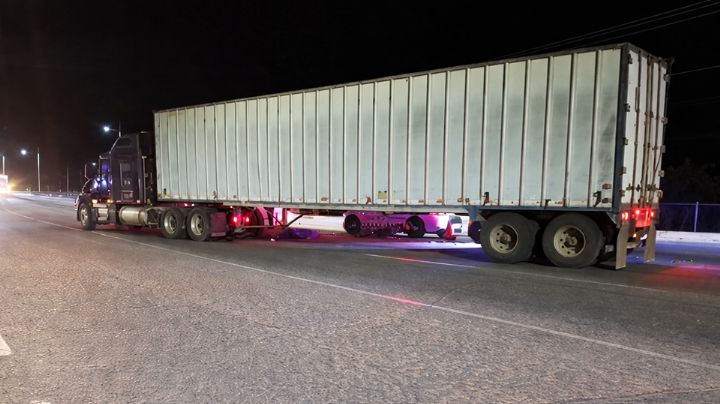 Fallece motociclista tras fuerte encontronazo con tráiler en la carretera Hermosillo - Ures