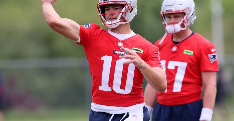 Maye carga con el peso, a pesar de su juventud