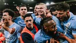 Foto que representa a Con polémica arbitral, el Manchester City remonta y vence al Liverpool en la Premier League