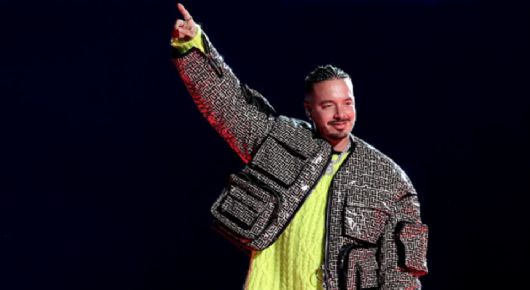Ante críticas por el idioma, J Balvin respalda a Bad Bunny rumbo al Super Bowl 2026 (VIDEO)