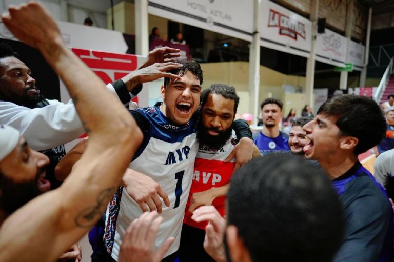 Los Halcones vuelan alto e ilusionan a su afición: Obregón es campeón de la Copa Salsa Huichol 2026