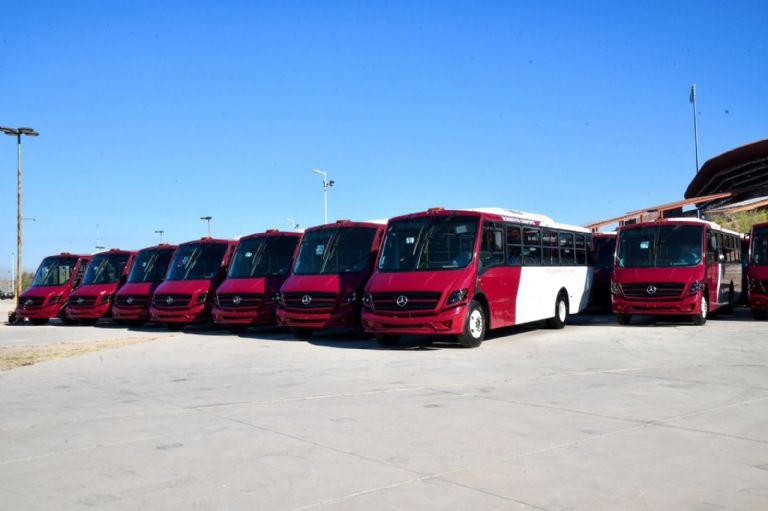 Durazo impulsa modernización del transporte público en Sonora con nuevas unidades y pago electrónico