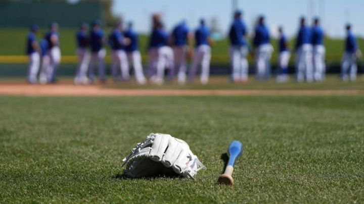 A sudar la camiseta: Jugadores de Grandes Ligas regresan a los campos de entrenamiento este martes