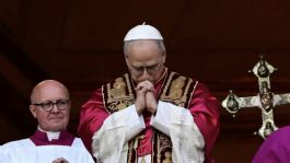 Foto que representa a Papa León XIV pide a las naciones abandonar las armas y apostar por la diplomacia