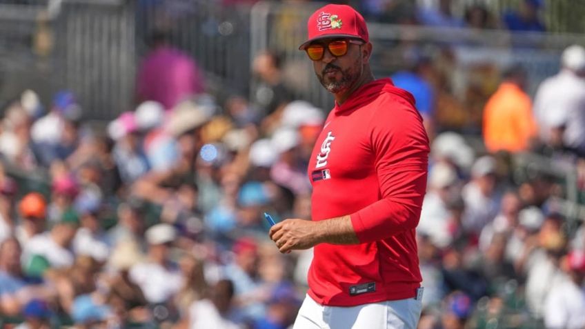 El vuelo continúa; los Cardinals otorgan extensión de contrato al manager Oliver Marmol