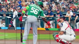 Foto que representa a Polémica en el Clásico Mundial 2026: Randy Arozarena estalla contra Cal Raleigh tras negarle el saludo