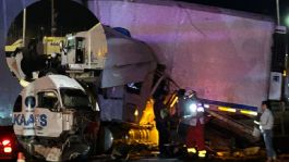 Foto que representa a FOTOS: Fuerte choque entre tres tráileres y una vagoneta deja tres lesionados al norte de Ciudad Obregón