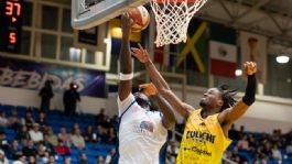 Foto que representa a Halcones de Obregón no deja dudas y vuela alto en el Nido ante Caballeros de Culiacán