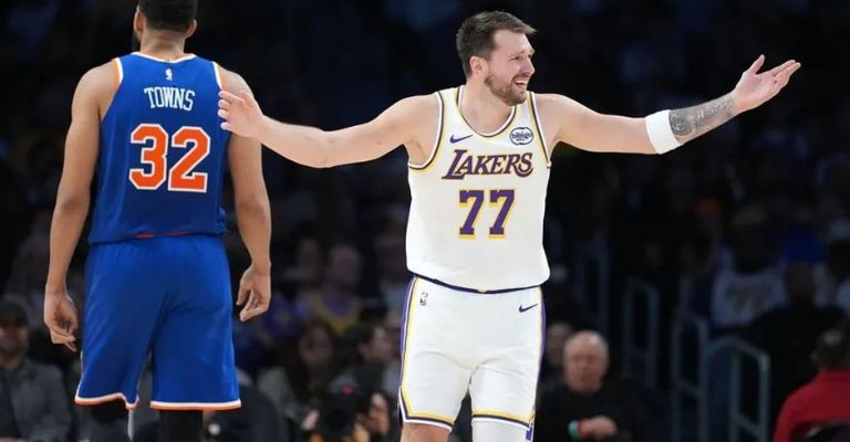 El jugador se fue de más con sus ademanes