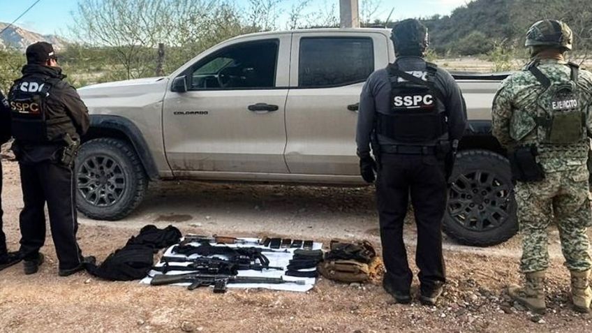 Autoridades incautan armas largas, narcóticos y un vehículo con reporte de robo en Nogales