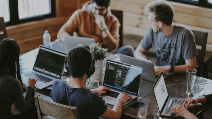 Aumenta demanda internacional de talento mexicano; Estados Unidos y Emiratos Árabes lideran el ranking