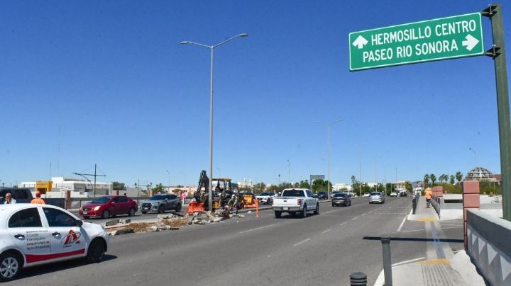 Ayuntamiento de Hermosillo realiza trabajos para mejorar la vialidad en calle Rosales