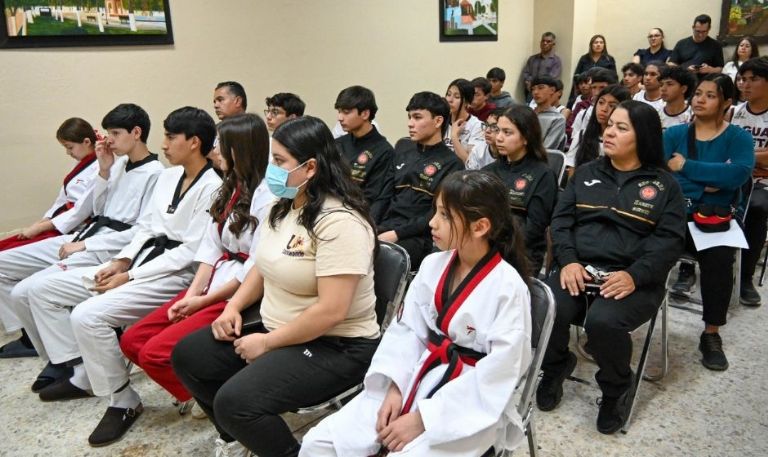 Talento Sonorense: Alcalde de Agua Prieta apoya a jóvenes deportistas para Olimpiada CONADE 2026