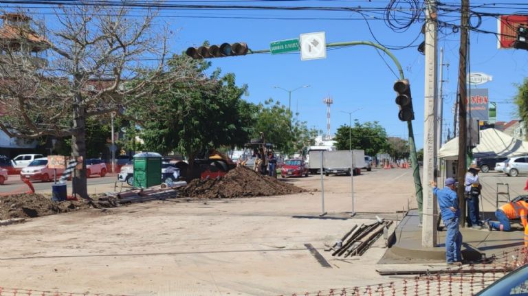 Avanza los cambios en tuberías de bulevar Navarrete