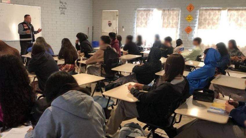 La SSPC de Sonora recorre las escuelas para prevenir violencia en el noviazgo entre jóvenes del municipio de Naco