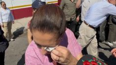 VIDEO: Así fue el momento en que le picaron el ojo a Claudia Sheinbaum a su llegada a Nayarit