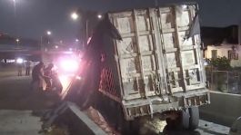 Foto que representa a CDMX: Chofer escapa de ASALTO en la Venustiano Carranza y  atropella a presuntos ladrones