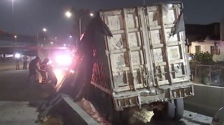 CDMX: Chofer escapa de ASALTO en la Venustiano Carranza y  atropella a presuntos ladrones