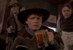 Foto ilustrativa de nota Muere protagonista de 'Volver al Futuro' a los 89 años tras presentar complicaciones de su cirugía