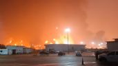 Foto ilustrativa de la nota titulada: Cinco muertos dejó incendio en refinería Olmeca; Pemex atribuye el origen a lluvias y derrame