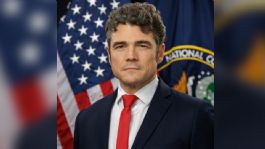 Foto que representa a Joe Kent dimite como director antiterrorista de Donald Trump y pone en duda la guerra contra Irán