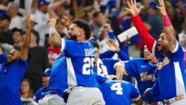Foto que representa a Venezuela entra a los libros de historia: Derrota a Estados Unidos y es el rey del Clásico Mundial de Beisbol