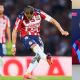 "El momento más doloroso de mi vida": 'Chicharito' recuerda el penal que marcó su salida de Chivas
