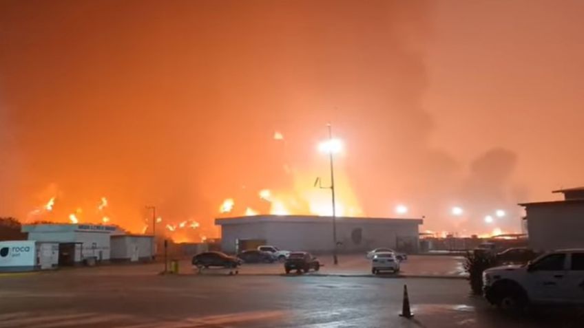 Cinco muertos dejó incendio en refinería Olmeca; Pemex atribuye el origen a lluvias y derrame