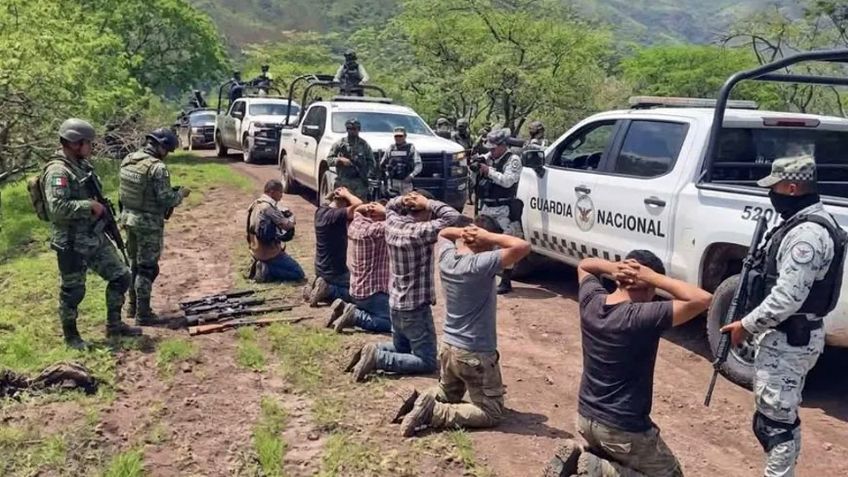 VIDEO: Enfrentamiento armado entre autoridades y gatilleros deja 20 detenidos en Nayarit