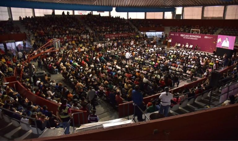 'Sonora de Oportunidades': Lamarque y Durazo entregan más de 4 mil becas a estudiantes de Cajeme