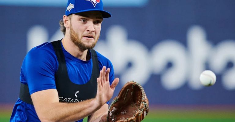 Yesavage estaría fuera al menos por 15 días