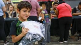 Foto que representa a Entrega de uniformes escolares en Sonora comienza en abril, confirma la SEC